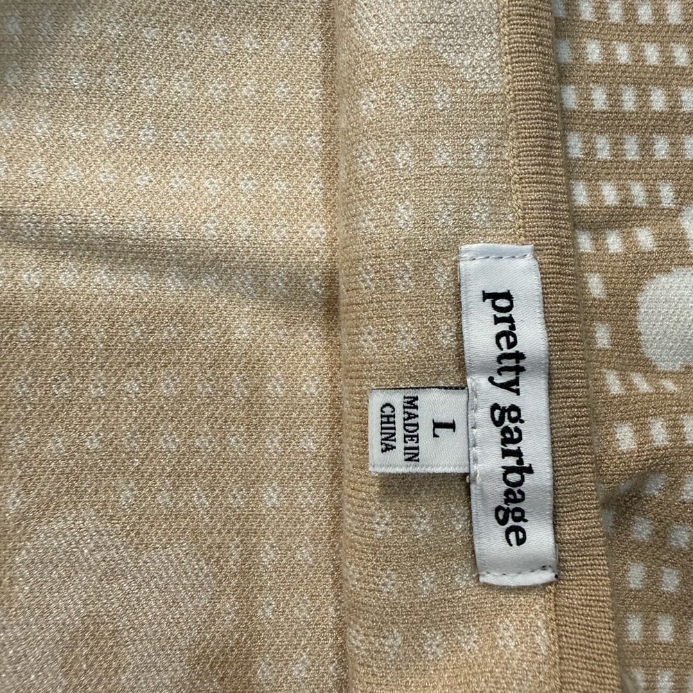 Elegant Backless Tan Floral Dress - Picture 5 of 5